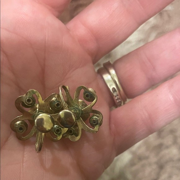 Source Unknown Gold Clover Crystal Rings - Picture 2 of 2